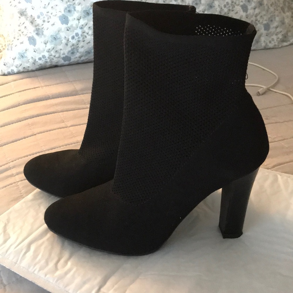 Black boots very comfortable